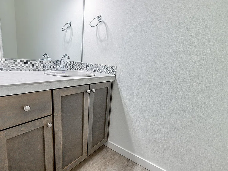 1122 N Auburn Pl — Photo 26