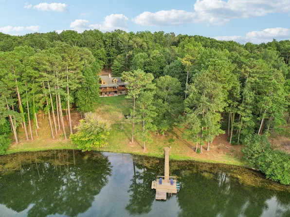 511 Covered Bridge Ln, Summertown, TN 38483