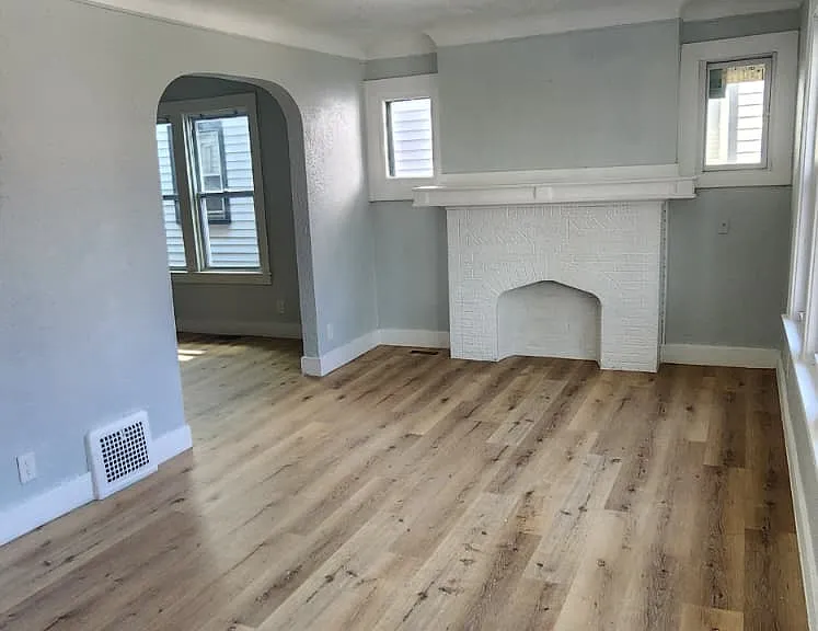 16201 Turner St — Photo 3
