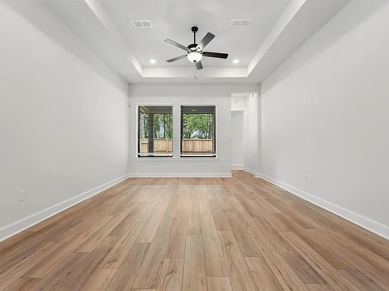 10518 William Park Dr — Photo 4