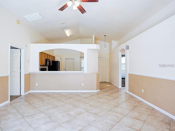 5th image of 133 Wornall Dr