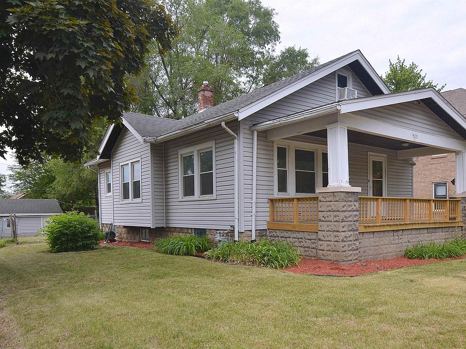 1st image of 923 17th St
