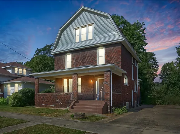 38 Pittsburgh Cir, Ellwood City, PA 16117