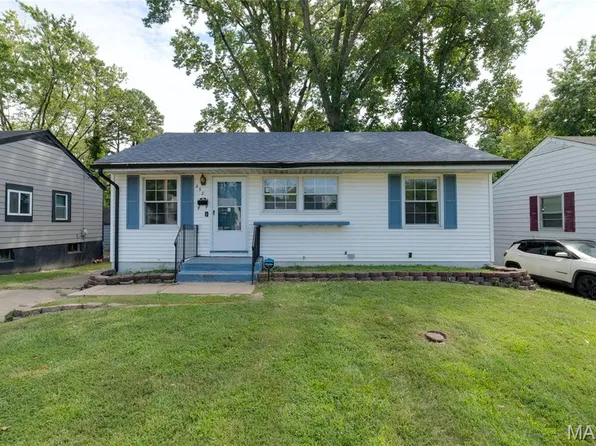232 Cameron Rd, Saint Louis, MO 63137