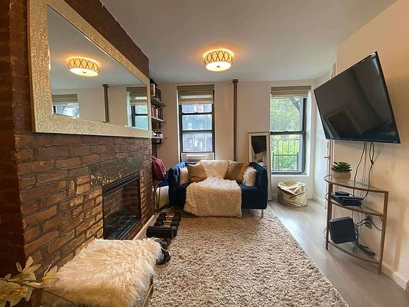 4th image of 519 E 5th St #6AA