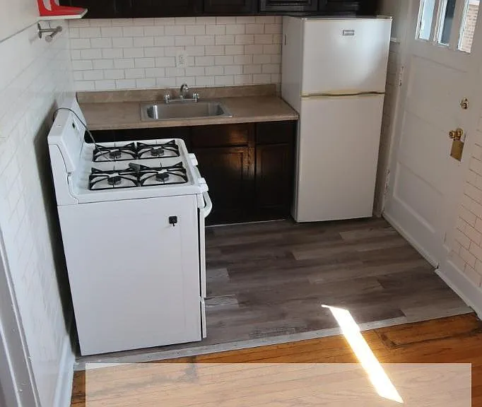 1749 W Devon Ave #3 — Photo 4