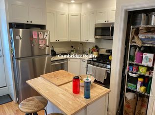 212 Green St #3, Cambridge, MA 02139