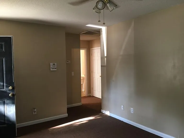 621 N Wilkinson St — Photo 6