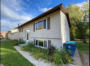 808 9th Ave SW, Forest Lake, MN 55025