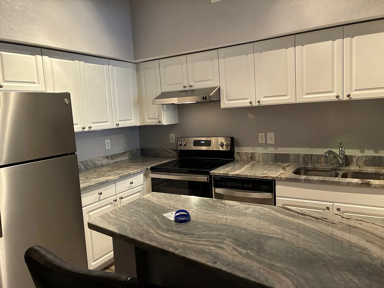 1 bed, 760 sqft, $2,000 — Photo 4