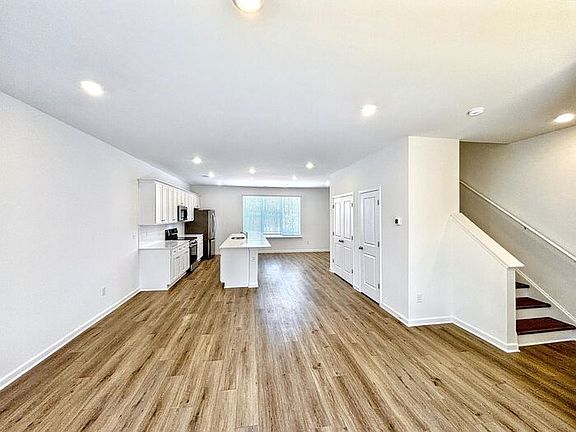 5th image of 4130 Tillie Cir