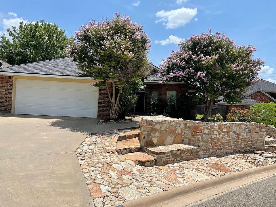 1st image of 2087 Augusta Dr
