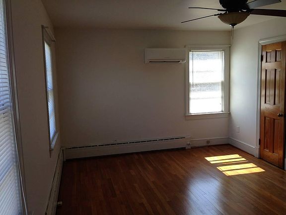 3rd image of 1506 Stafford Ave