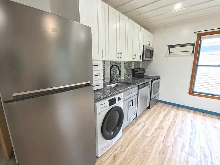 2726 Aldrich Ave S #2726 — Photo 6