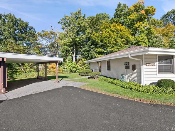 38 Sussex Drive #A, Yorktown Heights, NY 10598