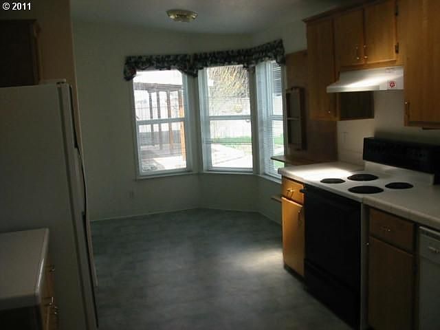 2nd image of 61013 Peach Rd
