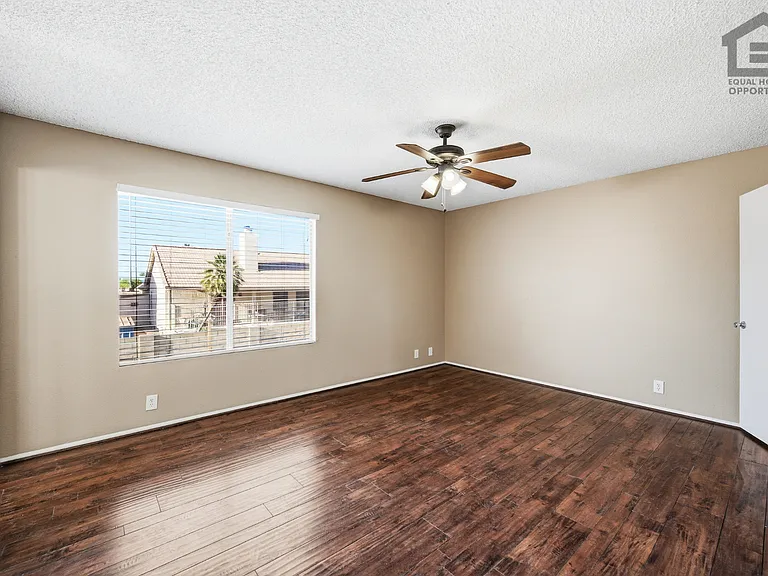 7202 W Corrine Dr — Photo 23