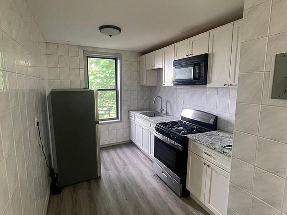 4th image of 49 Milford Ave APT 11
