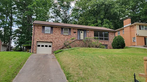 121 Layton Ave Photo 1