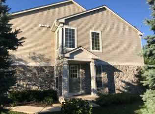 15321 W Pinewood Rd, Lockport, IL 60441