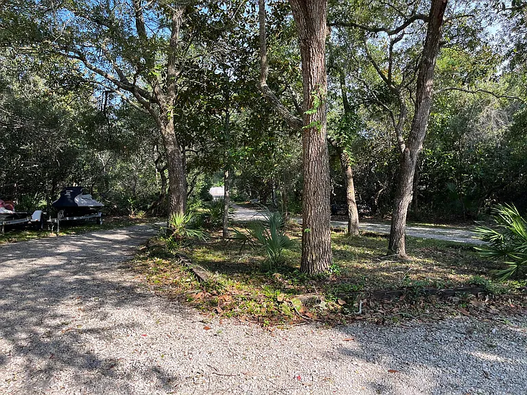 791 Spring Lake Dr — Photo 4