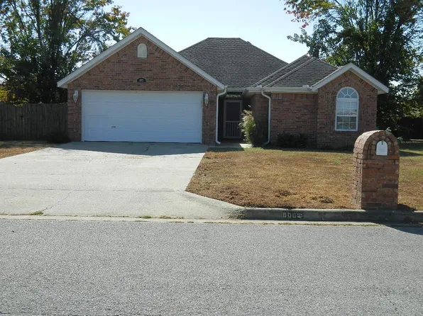 609 Grant Ave, Prairie Grove, AR 72753