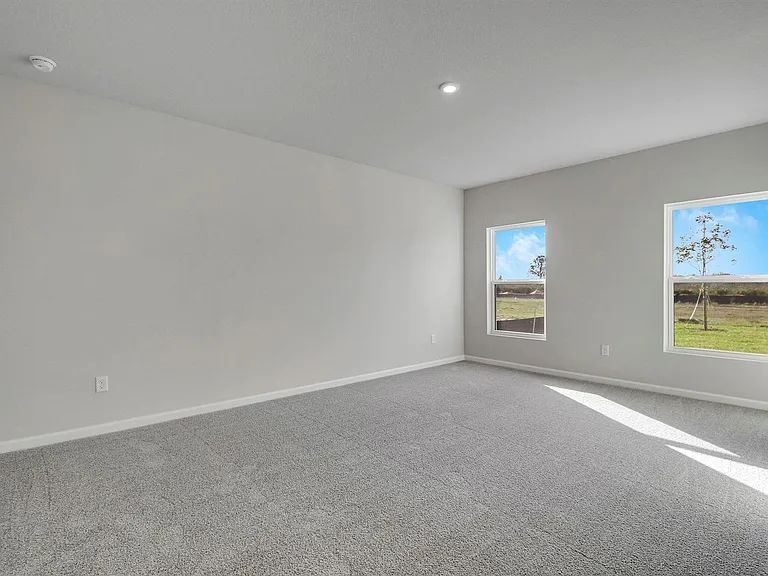 15404 SW American St — Photo 24