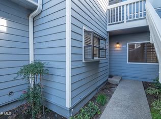 647 Arneill Rd, Camarillo, CA 93010