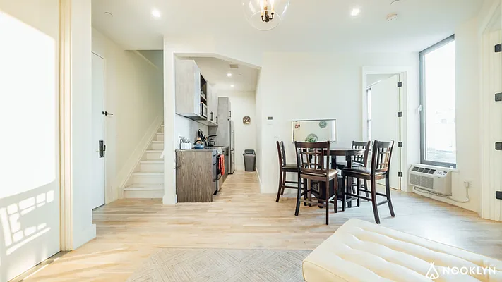 Rented by Nooklyn NYC LLC | media 9