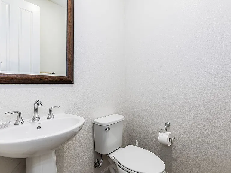 33509 Mustang St — Photo 28