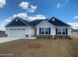 404 Montgomery Dr, Jacksonville, NC 28546