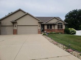 45 Taylor Ln, Raymond, IA 50667
