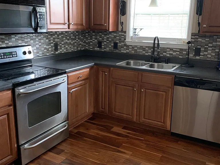 2334 Treaty Oak Trl — Photo 7