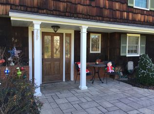 54 Braeburn Dr, Lincroft, NJ