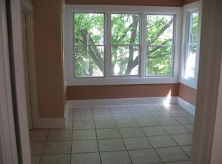 1531 W Nelson St #2, Chicago, IL 60657