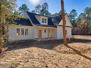 41 Birdie Dr, Whispering Pines, NC 28327