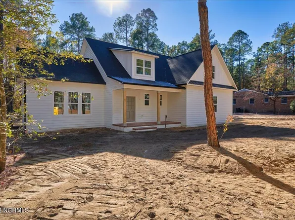 41 Birdie Drive, Whispering Pines, NC 28327
