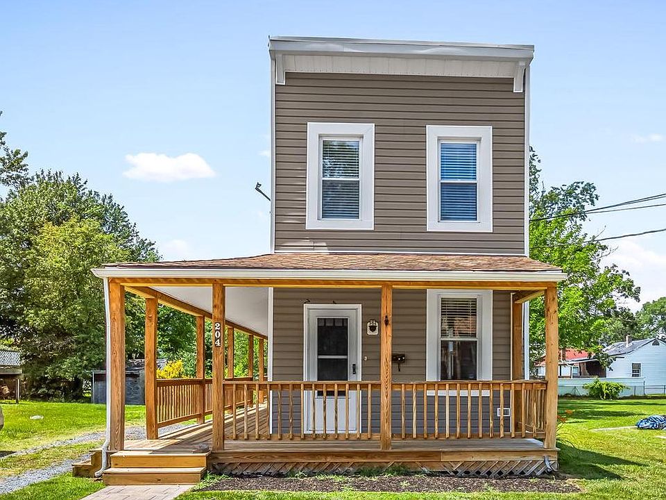 1st image of 204 Mace Ave