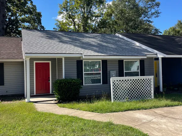 323 Somerset Dr, Warner Robins, GA 31088