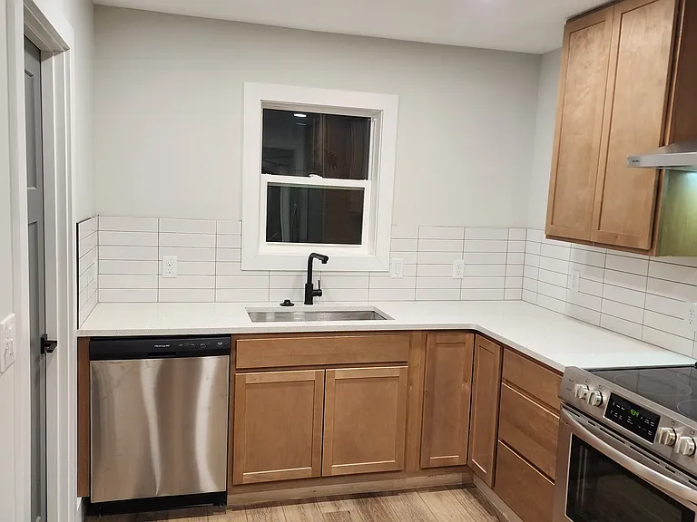 4406 E Central Ave — Photo 10