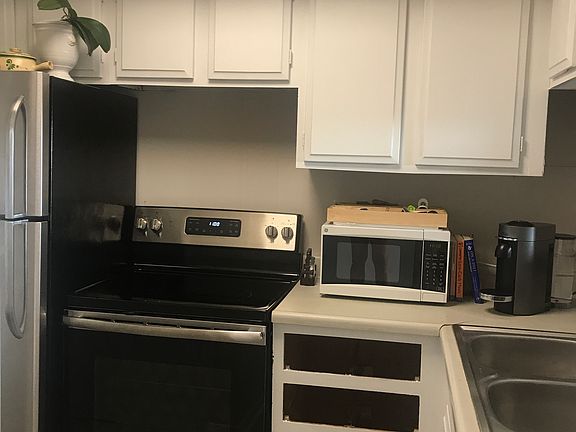4th image of 3614 Montrose Blvd Unit 605