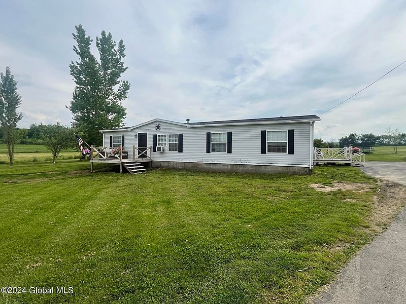 4th image of 653 Fort Hunter Road