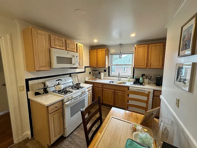 32 Bishop Rd #3A — Photo 3