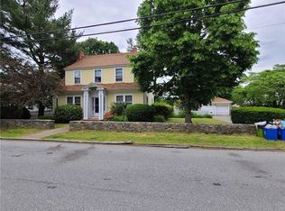 2 Harding Ave, Johnston, RI 02919
