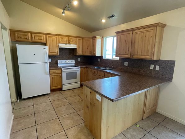 5590 S Northwest Ave