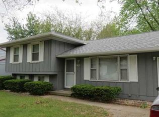 1415 Essex Ct, Normal, IL 61761