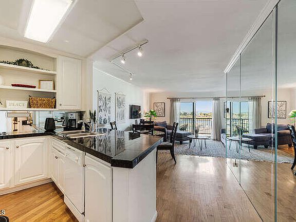5th image of 2901 Peninsula Rd APT 347
