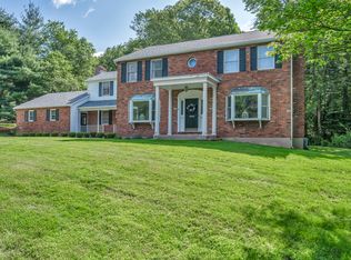 1 Pine Glen Ter, Wallingford, CT 06492