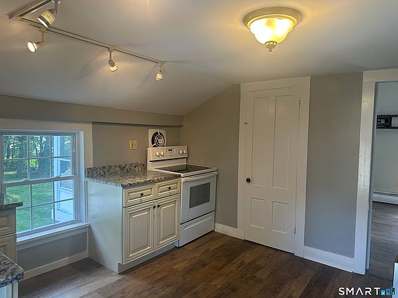 5th image of 14 Pleasant St Floor 2