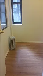 Rented by R New York